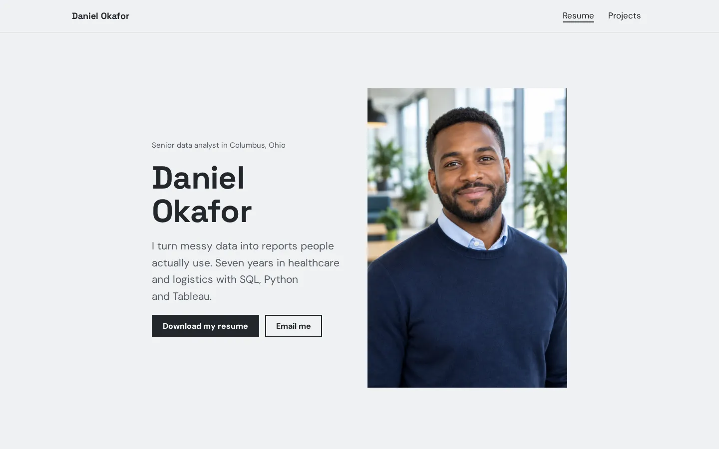 The resume website template on a desktop screen